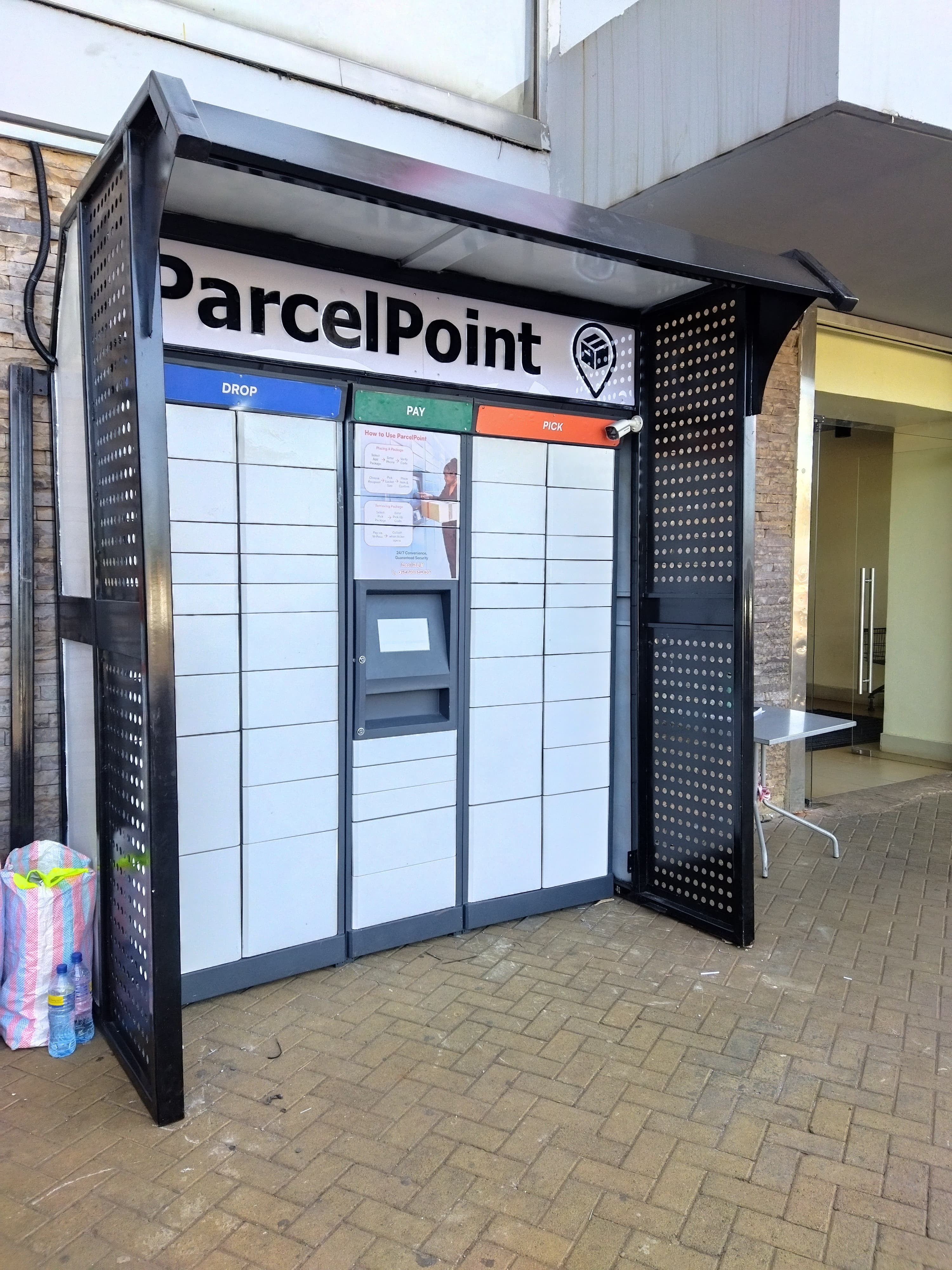 ParcelPoint Locker